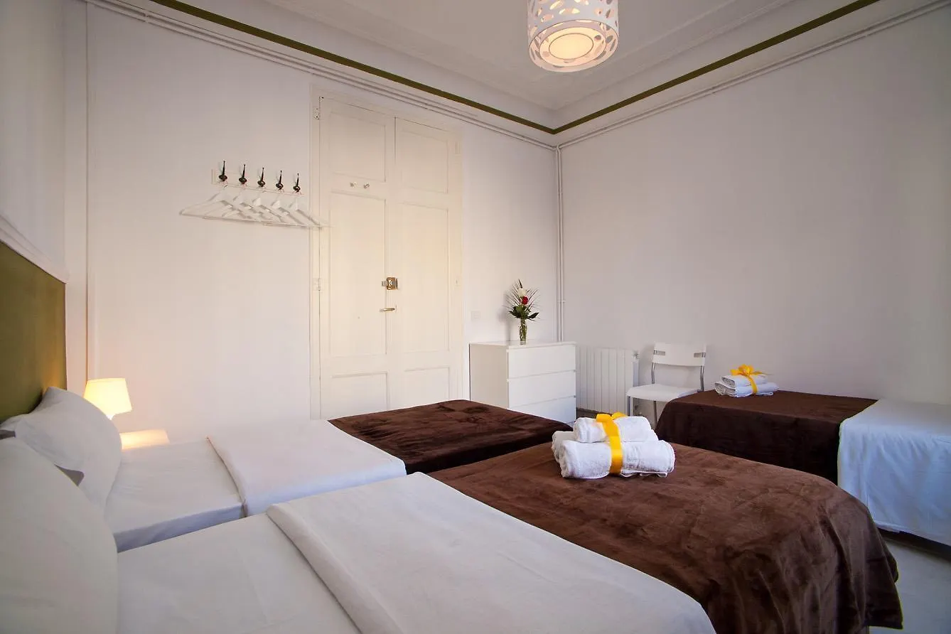 Guest house Hostal Que Tal Barcelona
