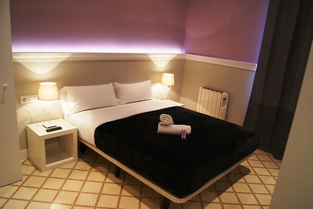 Hostal Que Tal Barcelona Spain
