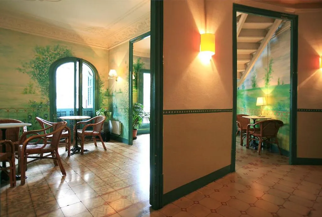 Hostal Que Tal Barcelona 2*,  Spain