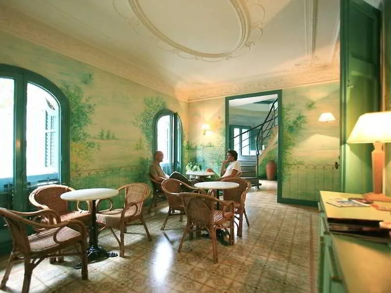 Hostal Que Tal Barcelona Guest house
